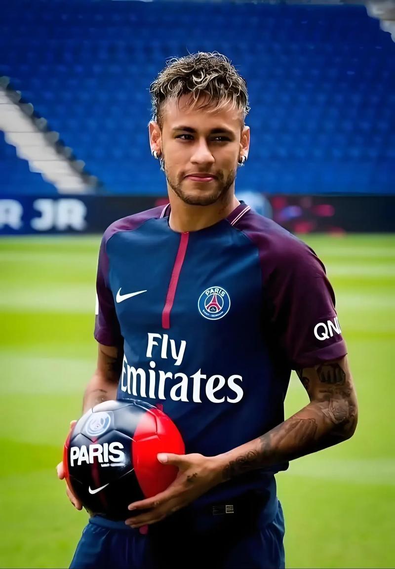 哈兰德身价飙升至2亿欧元，与亚马尔并列世界第一