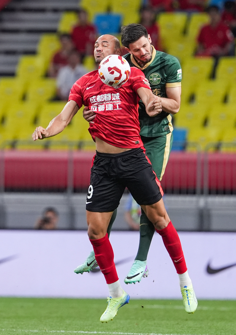 2025／26赛季英超：本赛季酋长球场仅2人破门，哈兰德+理查利森（2025／26英超：酋长球场迄今仅哈兰德与理查利森破门）