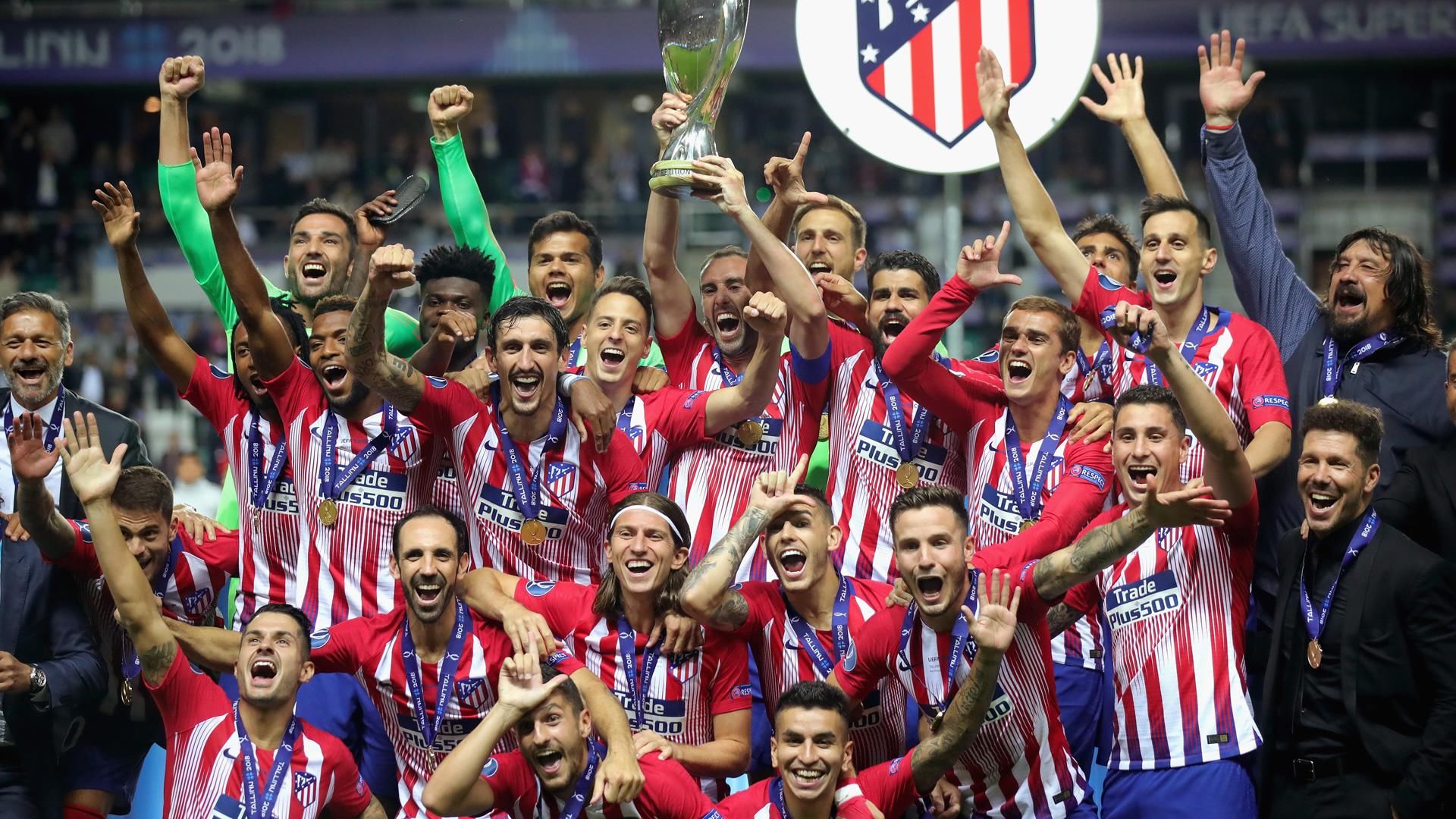 开局平推！佩雷拉1分20秒TKO安卡拉耶夫，重夺轻重量级世界冠军