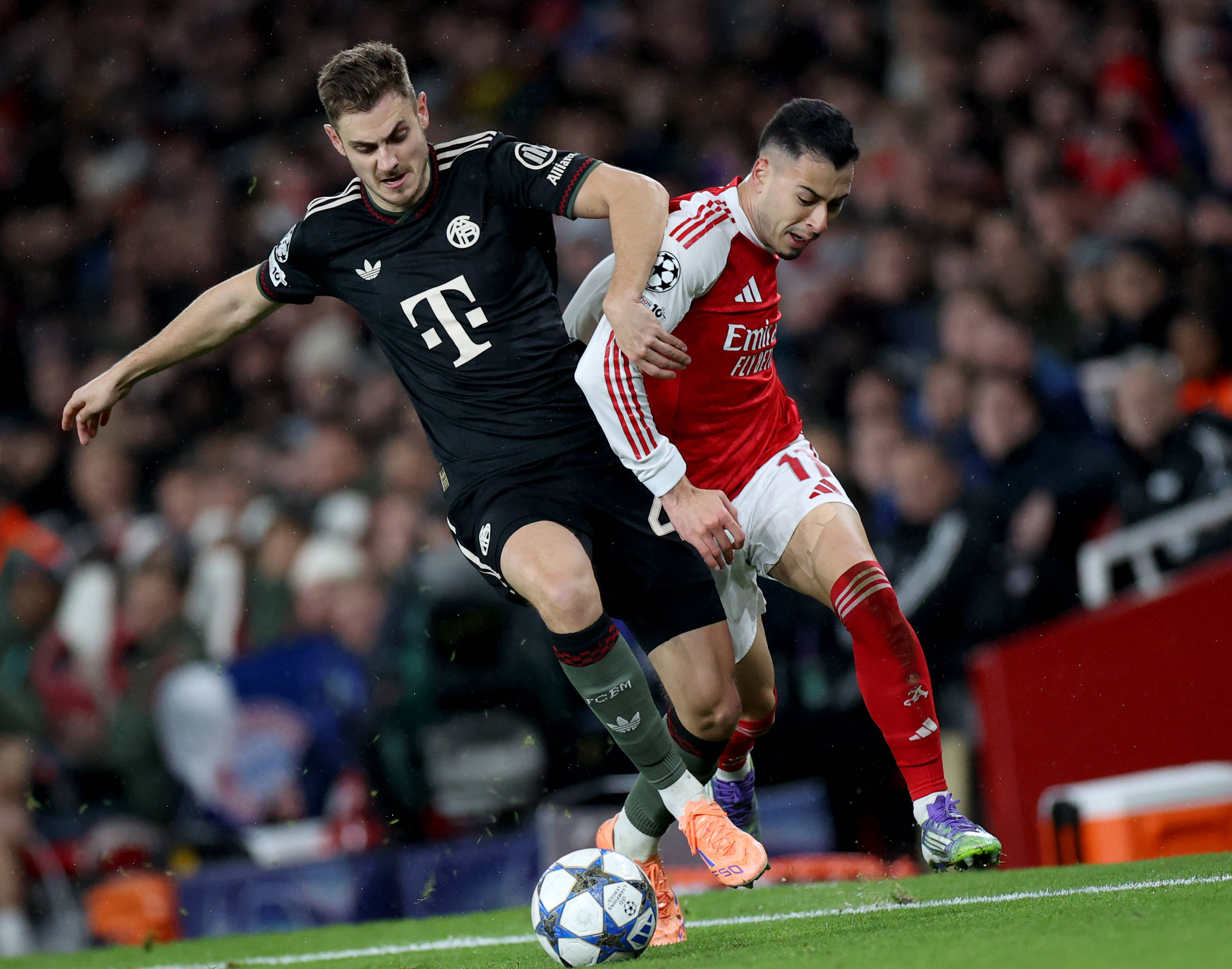 中国U15vs日本U15首发：柯博文先发，郑康锦、李宇轩在列（中国U15战日本U15首发名单：柯博文首发，郑康锦、李宇轩在列）