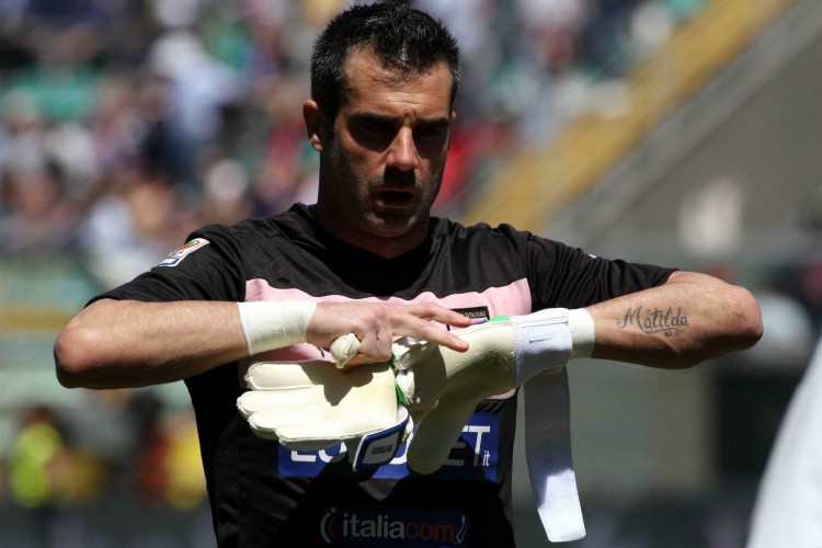 伊利牛奶开启促销活动：买三箱牛奶即送CBA新赛季球票一张