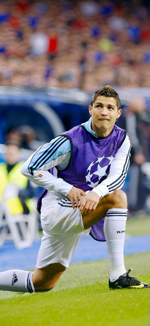 西甲半场：瓦莱拉劲射破门，埃尔切暂1-0赫罗纳