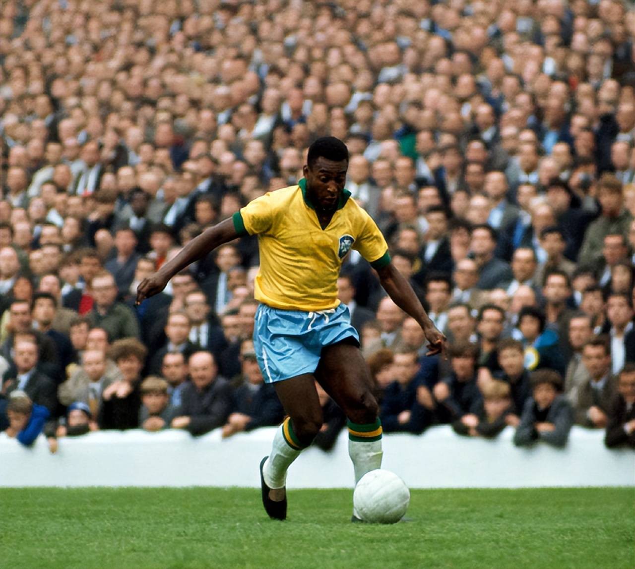 马刺队记：文班亚马＆卡斯尔后续与球队会合，但无法保证出战