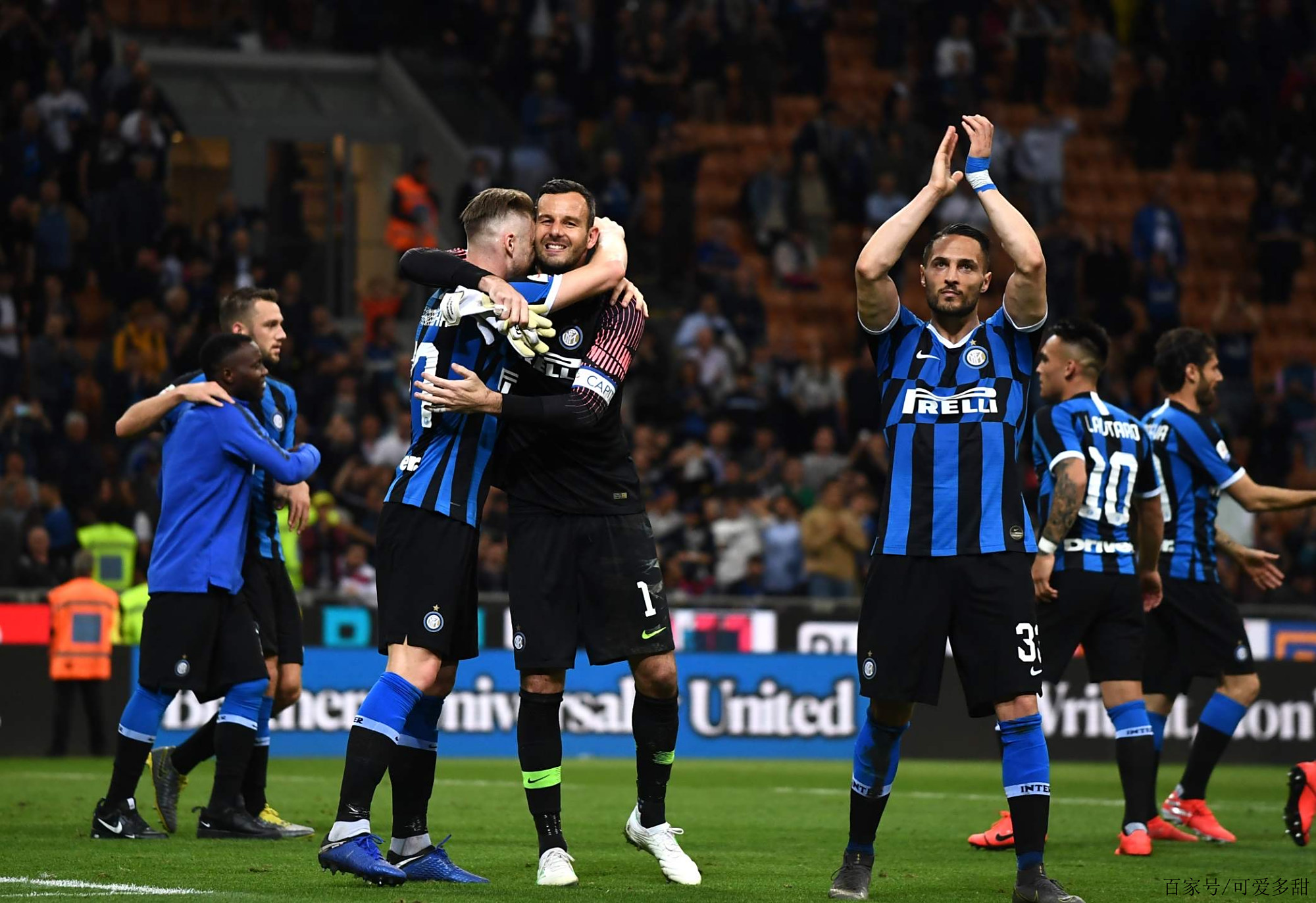 足球中超球队进入封闭训练，外界高度关注