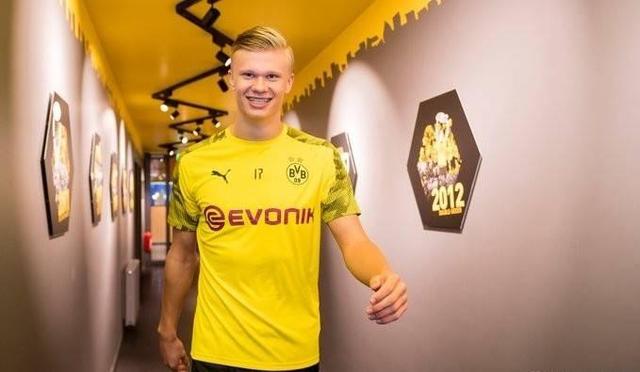 1比0绝杀！拉齐奥淘汰意甲榜首AC米兰，球员评分差距成胜负关键（拉齐奥1-0绝杀送榜首AC米兰出局，球员评分差距决定胜负）