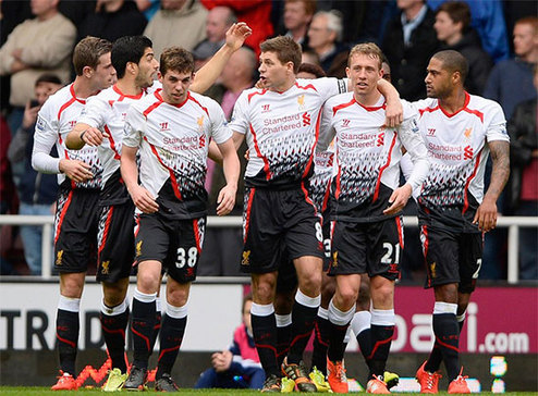 东体：明年3月份国足可能与打进世界杯正赛的亚洲球队热身