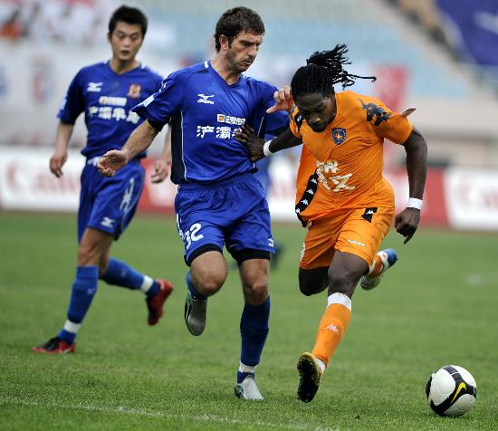 记者：利物浦目前没计划今夏第二次报价伊萨克