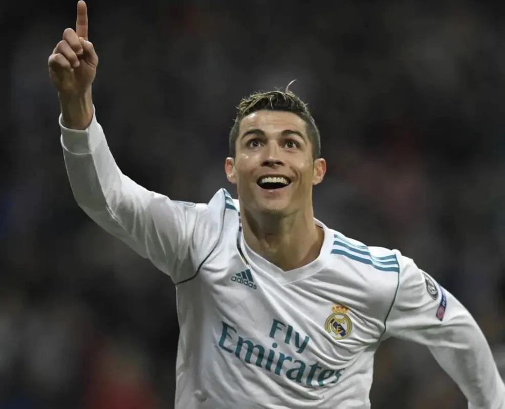 奥尔莫：亚马尔一直渴望入选国家队，他已习惯成为舆论的焦点