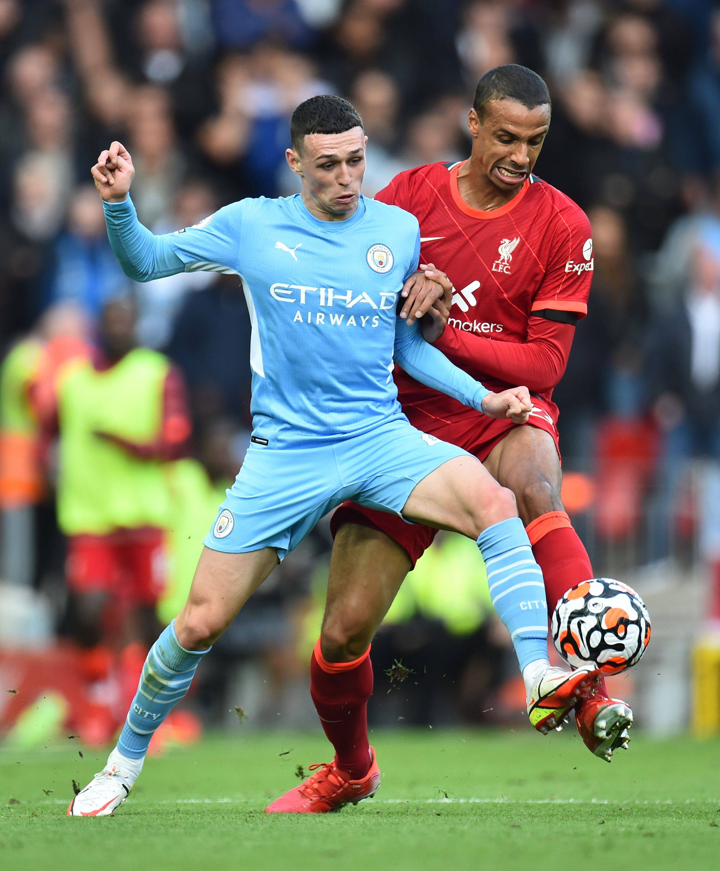 足球报：李新翔脚踝韧带轻伤伤停2周，加布里埃尔还无法合练（足球报：李新翔脚踝韧带轻伤将缺席两周，加布里埃尔仍无法参与合练）