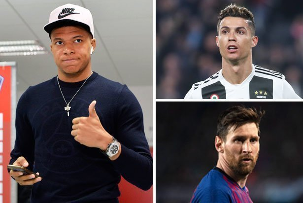 胡荷韬：球队合练才几天，很想拼下来但身体不在最好的状态