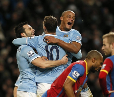 官方：法兰克福签下日本19岁后卫小杉启太，明年1月正式加盟（官宣：日本19岁后卫小杉启太签约法兰克福，明年1月入队）