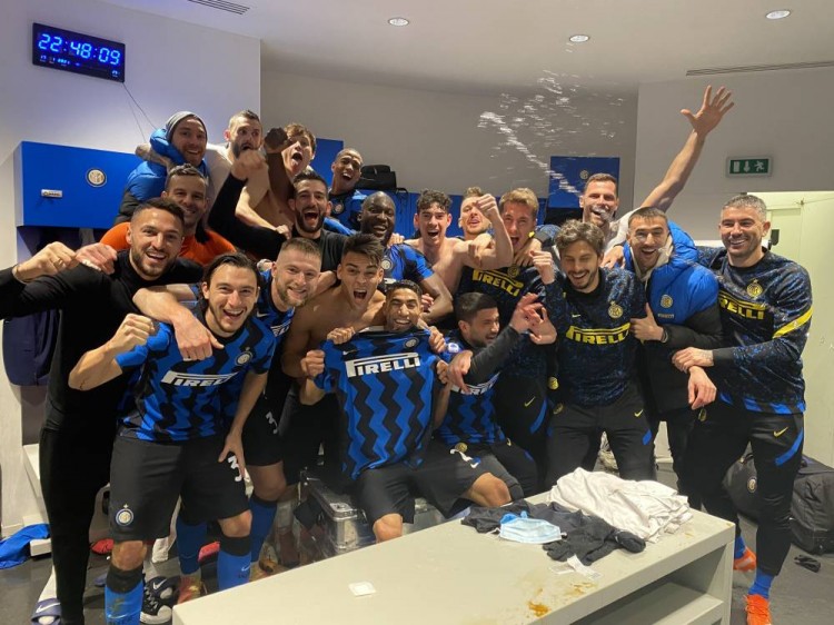 绿帽哥：利物浦高层与斯洛特今日开会，萨拉赫无缘下周欧冠名单